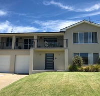 Ocean House at Mollymook - Nambucca Heads Accommodation