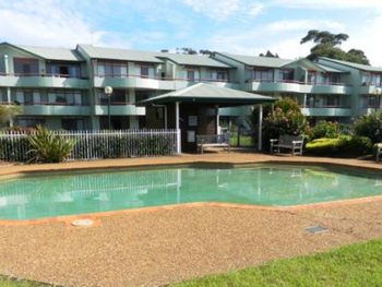 FATHOMS 19 - Nambucca Heads Accommodation 4