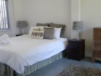 Lakeside Getaway - Nambucca Heads Accommodation 6