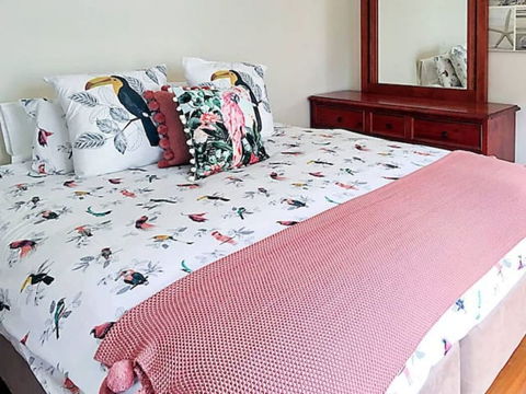 Sun, Beach, Shops, Wifi, Netflix - Nambucca Heads Accommodation 1