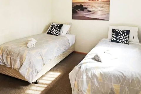Rye Sleeps 10, Great Weekender - Nambucca Heads Accommodation 1