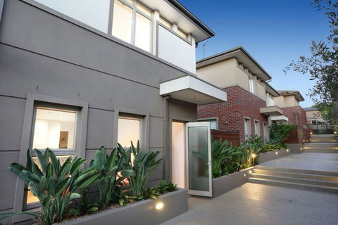 Kew Luxurious Townhouse - Nambucca Heads Accommodation 1