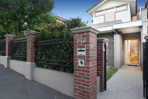 Kew Luxurious Townhouse - Nambucca Heads Accommodation 2