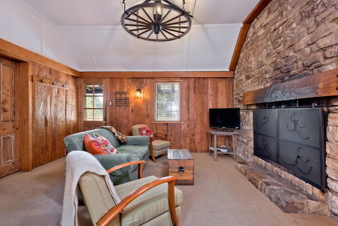 Crackenback Cottage 1884 - Nambucca Heads Accommodation 1