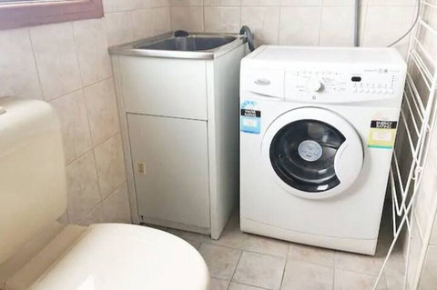 Home Near Shops & Beach - Nambucca Heads Accommodation 4