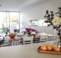LUXURY 3 BEDROOM APARTMENT SYDNEY - Nambucca Heads Accommodation