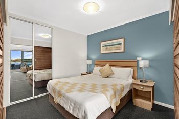 The Oak Room 106 - Nambucca Heads Accommodation 4