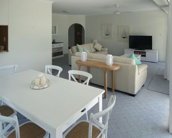 Albacore Unit 1 12 Ondine Close - Nambucca Heads Accommodation 2