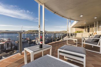 3 Bedroom Waterfront Penthouse On The Hawkesbury - Nambucca Heads Accommodation 6