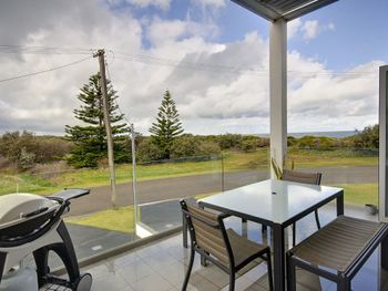 Boat Harbour Holiday 10 Noamunga Street - Nambucca Heads Accommodation 4