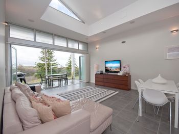 Boat Harbour Holiday 10 Noamunga Street - Nambucca Heads Accommodation 5