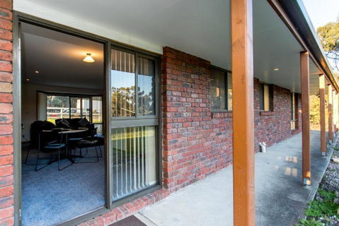 Acton Park Holiday Units - Nambucca Heads Accommodation 2