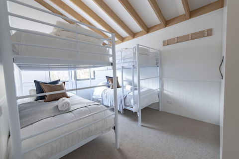 Discobulous 7 - Nambucca Heads Accommodation 1