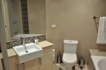 Luxury Beach Escape 90mins From Sydney - Nambucca Heads Accommodation 3