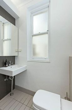 Spacious One Bedroom Heart Of Potts Point H333 - Nambucca Heads Accommodation 3