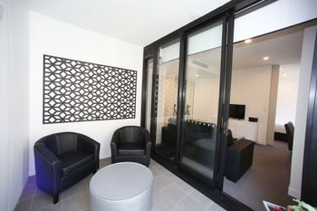 Hotel 75 The Husdon - Nambucca Heads Accommodation 0