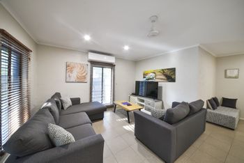 Seaclusion - Nambucca Heads Accommodation 1