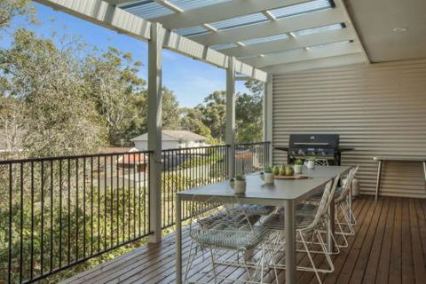 BEACH WITHIN REACH - Nambucca Heads Accommodation 0
