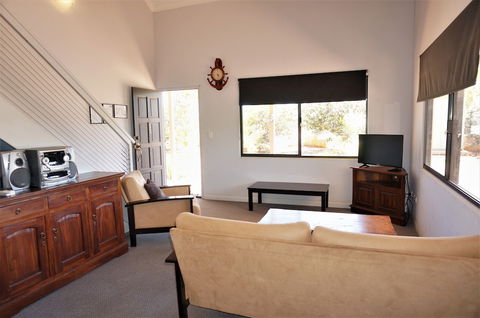 Ningaloo Breeze Villa 10 - Nambucca Heads Accommodation 2