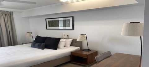 Airtrip Apartments On Carlyle St. Mackay - Nambucca Heads Accommodation 4