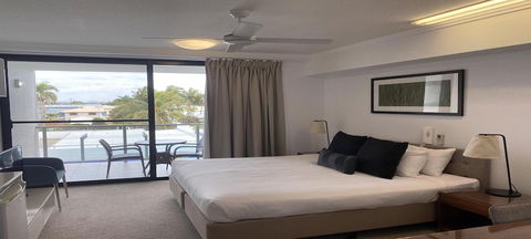 Airtrip Apartments On Carlyle St. Mackay - Nambucca Heads Accommodation 6