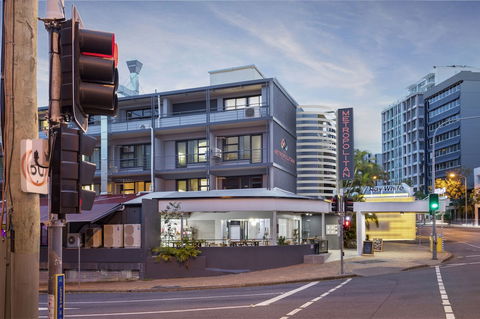 The Metropolitan Spring Hill - Nambucca Heads Accommodation 1