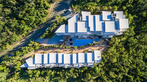 Azure Sea Whitsunday Resort - Nambucca Heads Accommodation 1