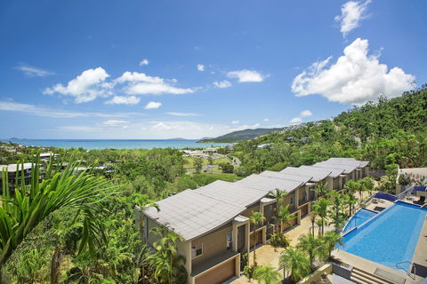 Azure Sea Whitsunday Resort - Nambucca Heads Accommodation 5
