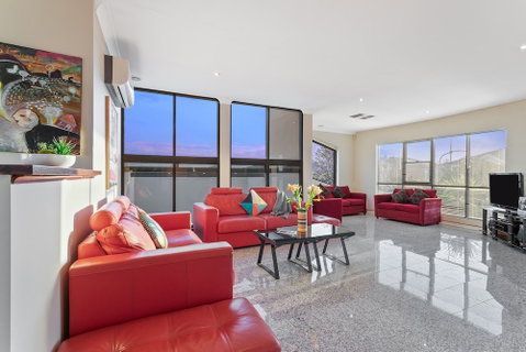 Villa De Marseilles - Melbourne - Nambucca Heads Accommodation 5
