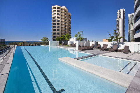 Oracle Broadbeach Apartments - Nambucca Heads Accommodation 5