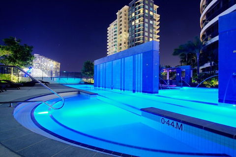 Oracle Broadbeach Apartments - Nambucca Heads Accommodation 4
