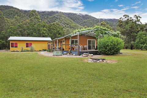 Feathertop Views And Dorm - Nambucca Heads Accommodation 2
