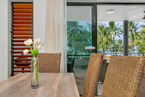 Beachfront Apartment With Ocean View - 4 - Nambucca Heads Accommodation 3