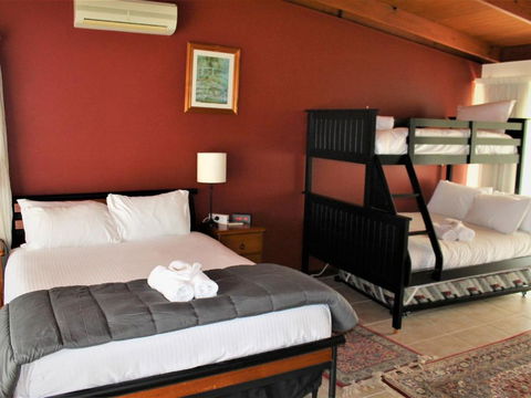 Between Waters B & B Lake Macquarie - Nambucca Heads Accommodation 1