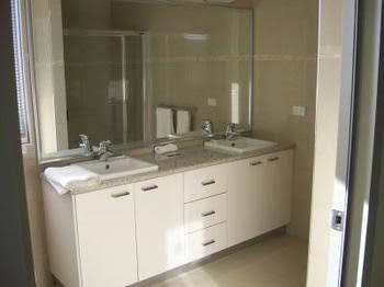 Harbour Views - Nambucca Heads Accommodation 1