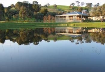 Buttercup Cottage & Private Apartment - Nambucca Heads Accommodation 1