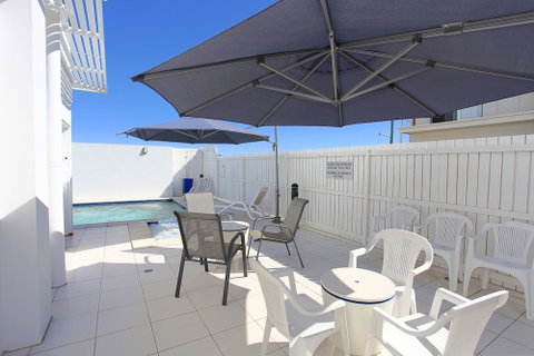 Koola Beach Apartments Bargara - Nambucca Heads Accommodation 2
