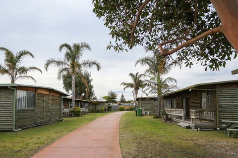 Lazy Acre Log Cabins - Nambucca Heads Accommodation 1
