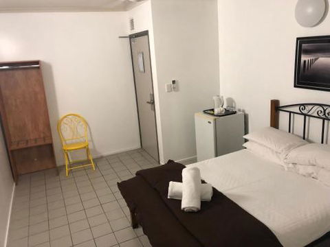 Airlie Waterfront Accommodation - Nambucca Heads Accommodation 2