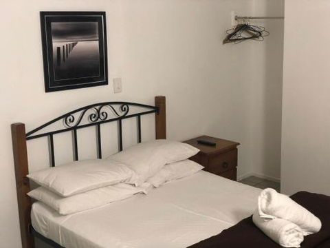 Airlie Waterfront Accommodation - Nambucca Heads Accommodation 3