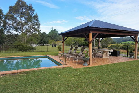 Milton Country Retreat The Chocolate Cottages - Nambucca Heads Accommodation 1