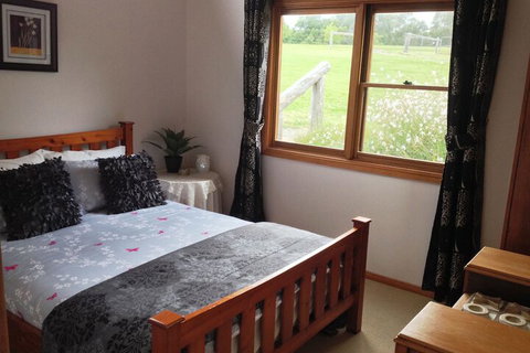 Milton Country Retreat The Chocolate Cottages - Nambucca Heads Accommodation 4
