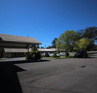 Molly Morgan Motor Inn