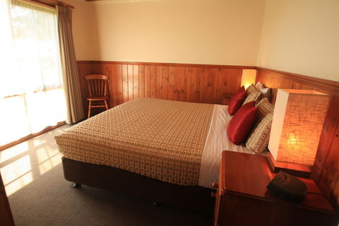 Apollo Bay Cottages - Nambucca Heads Accommodation 6