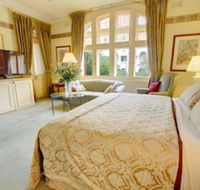 Simpson of Potts Point