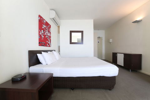 Plum North Melbourne - Nambucca Heads Accommodation 3