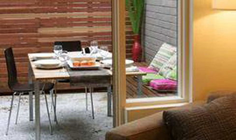 Plum North Melbourne - Nambucca Heads Accommodation 2