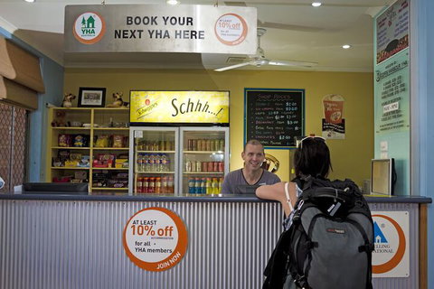 Coffs Harbour YHA Hostel / Backpackers - Nambucca Heads Accommodation 6