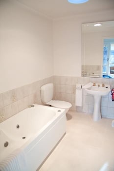 Yarra Glen Racecourse Apartments - Nambucca Heads Accommodation 2