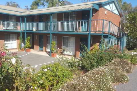Hepburn Springs Motor Inn - Nambucca Heads Accommodation 2